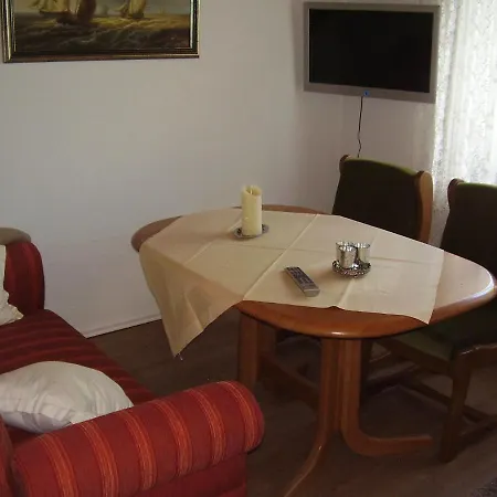 Apartment In 20-154 *
